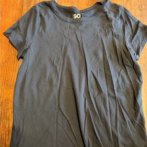 Women’s SO gray short sleeve shirt size medium